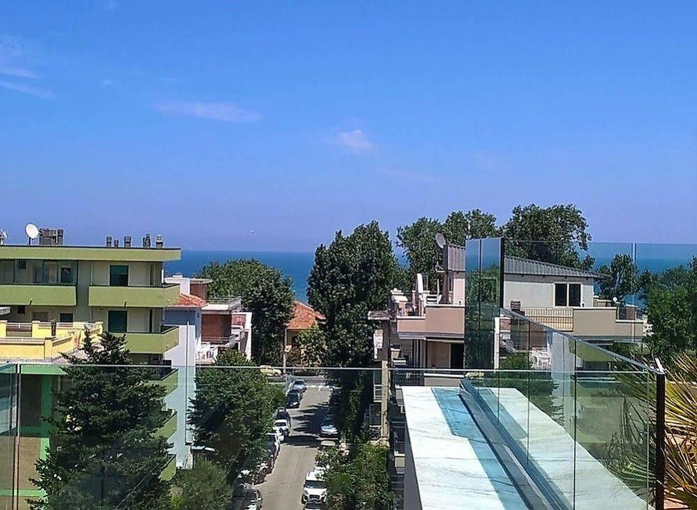 Residence Hotel Albachiara Rimini Dış mekan fotoğraf